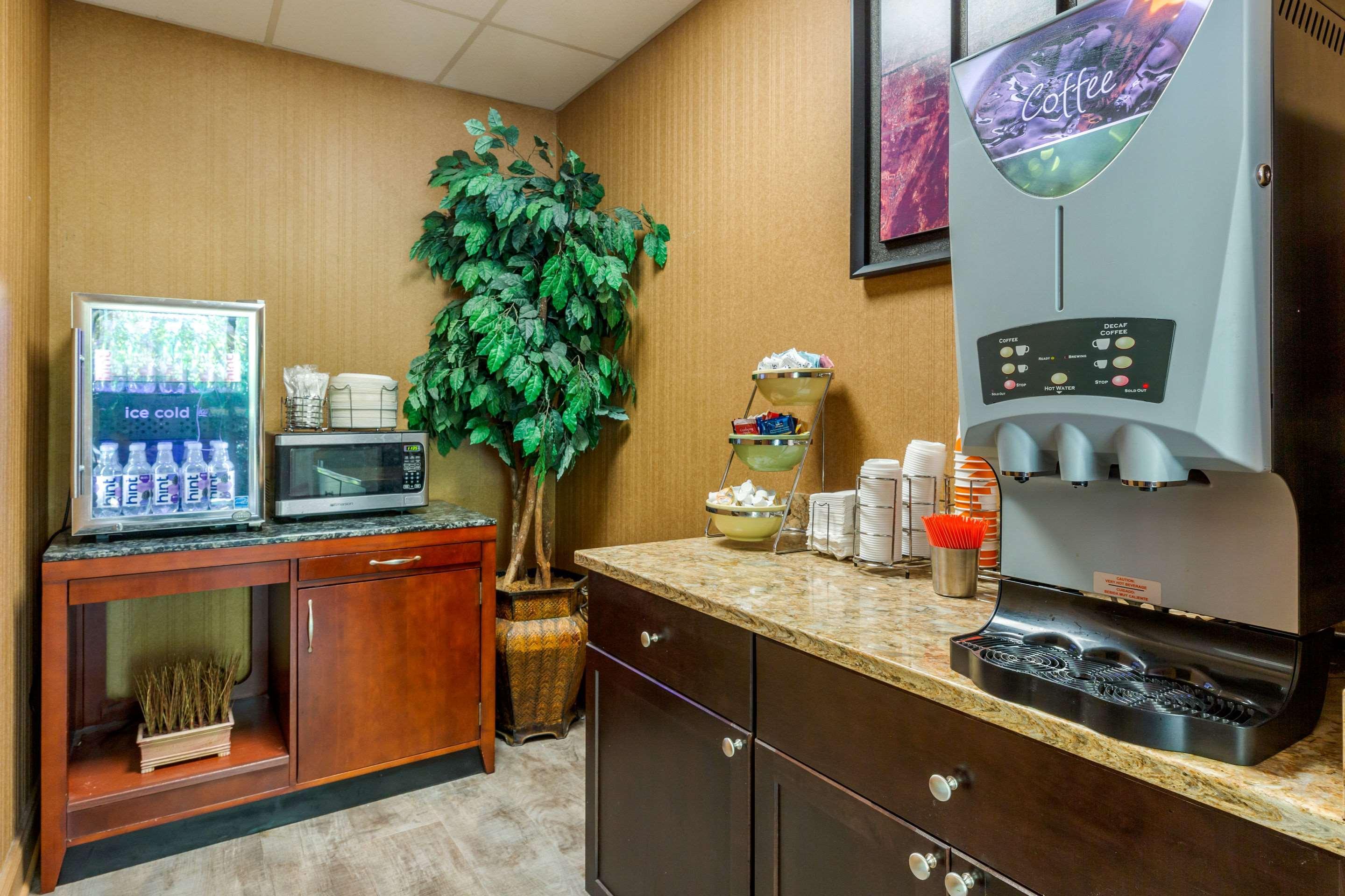 Quality Inn Old Saybrook - Westbrook Buitenkant foto