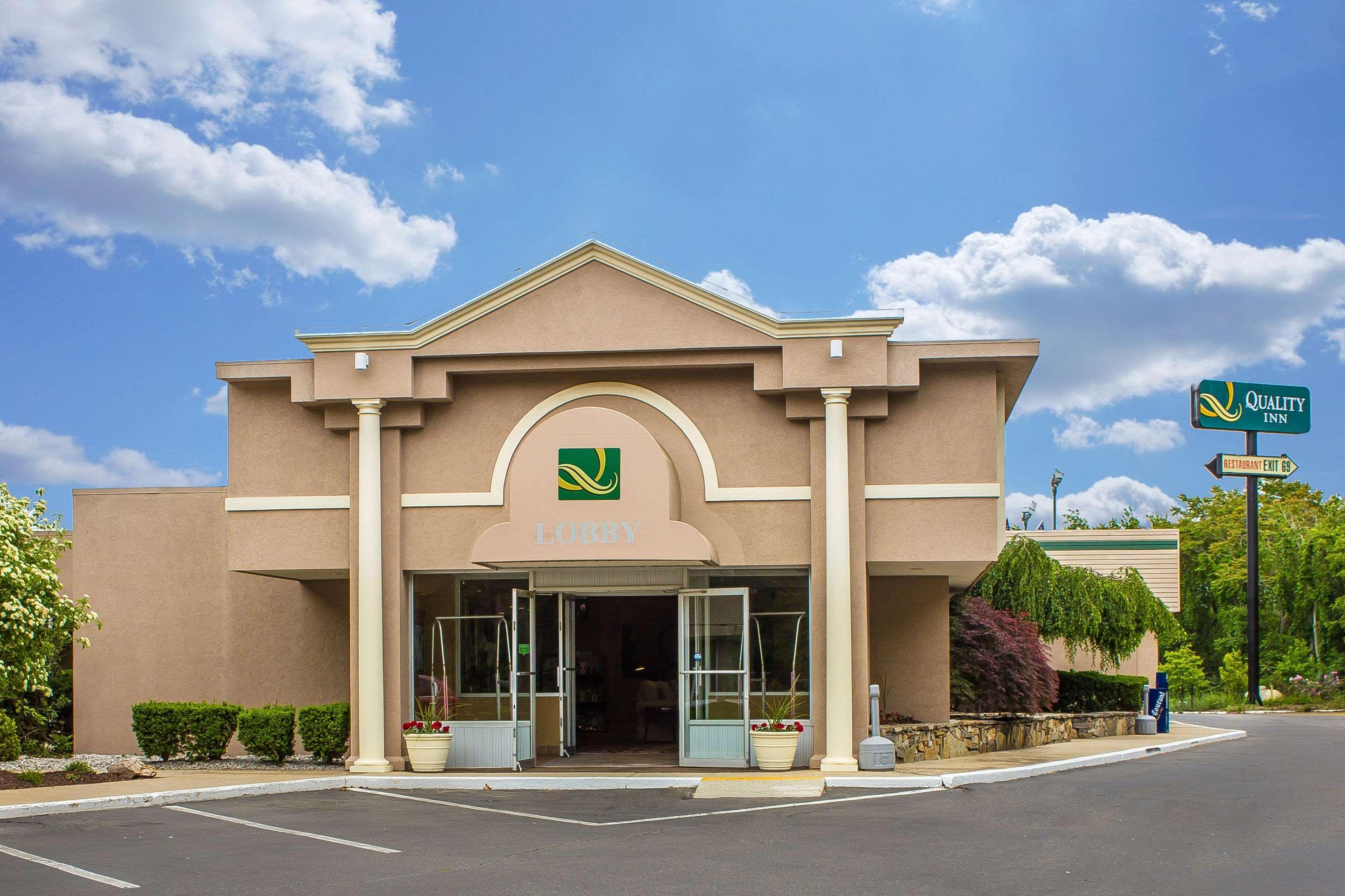Quality Inn Old Saybrook - Westbrook Buitenkant foto